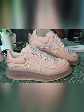 💗 Alexander McQueen Blush Pink Platform Sneakers EU 38.5